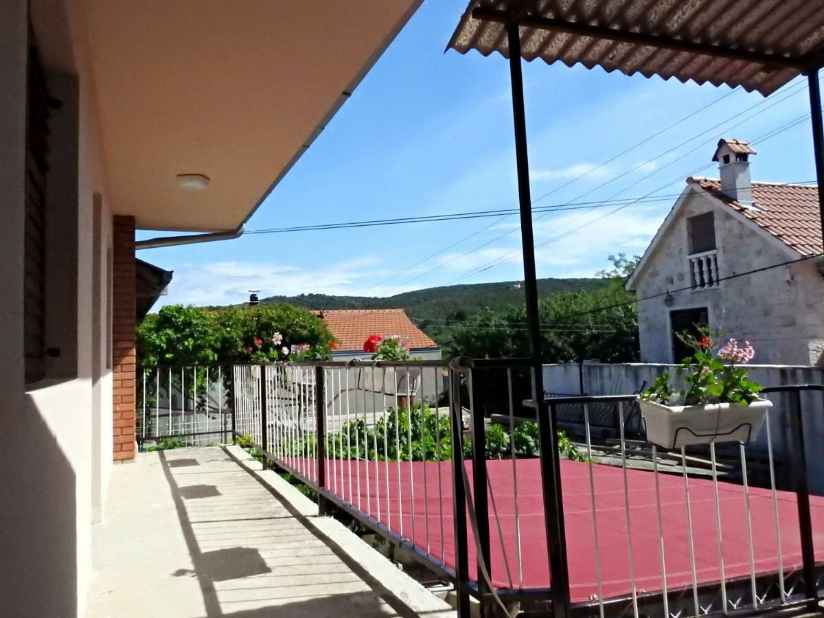 Apartment Antonela Slatine Exterior foto